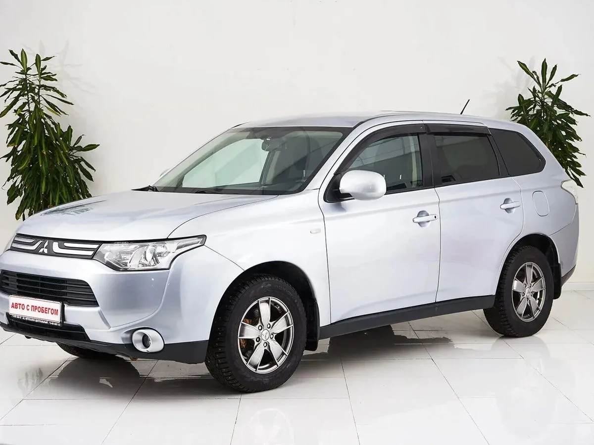 Mitsubishi Outlander III