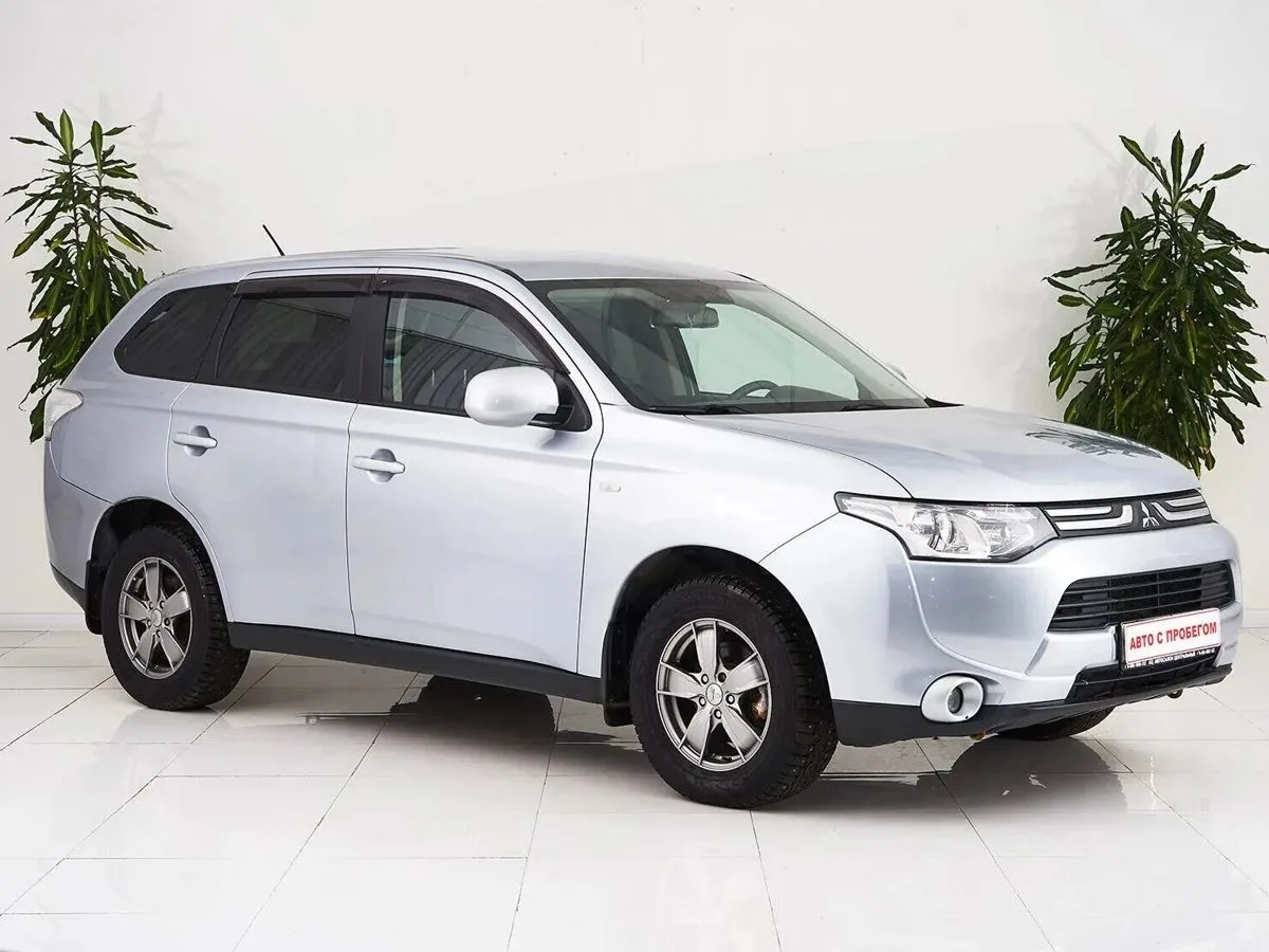 Mitsubishi Outlander III — фото 3