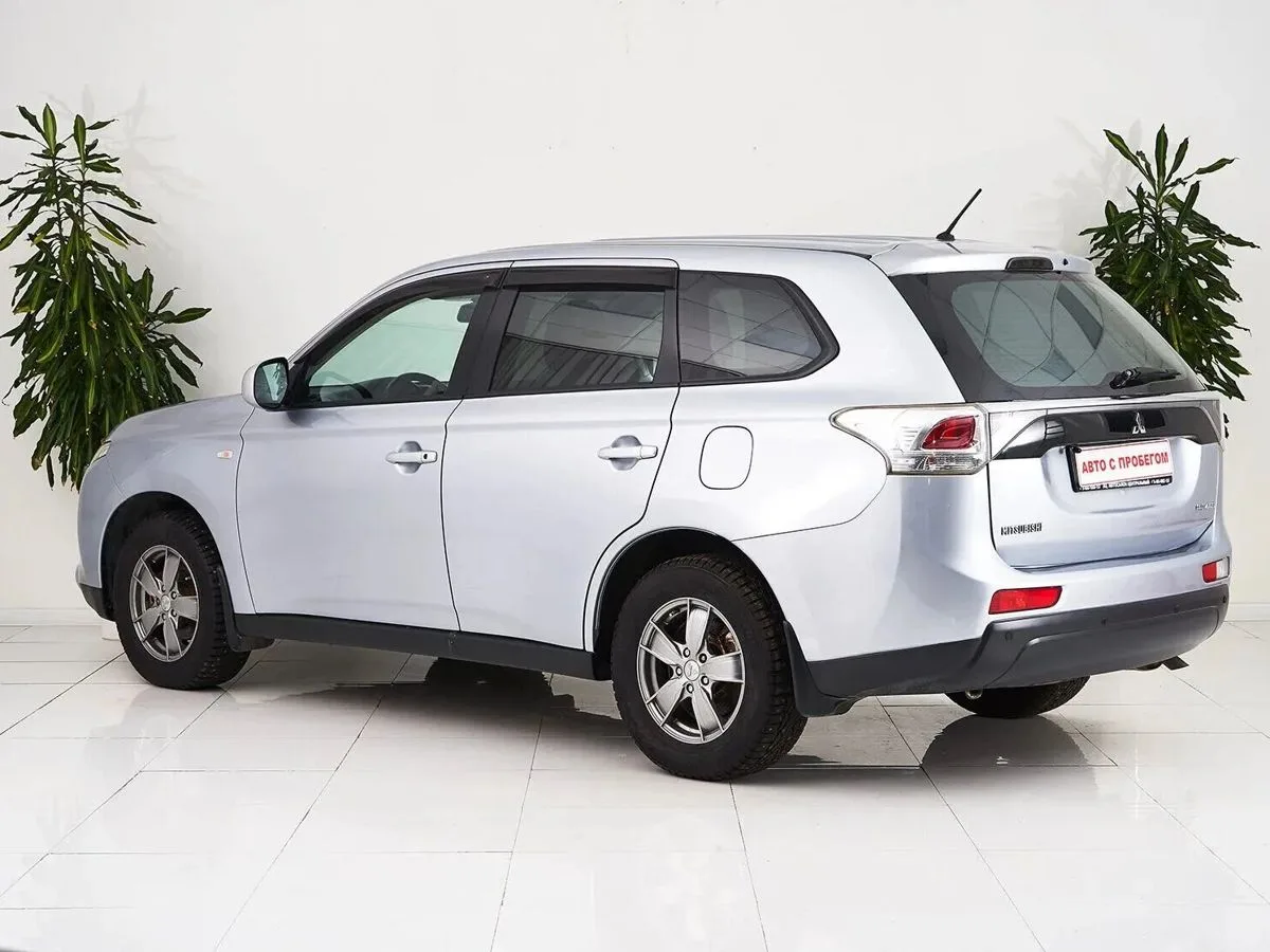 Mitsubishi Outlander III — фото 4