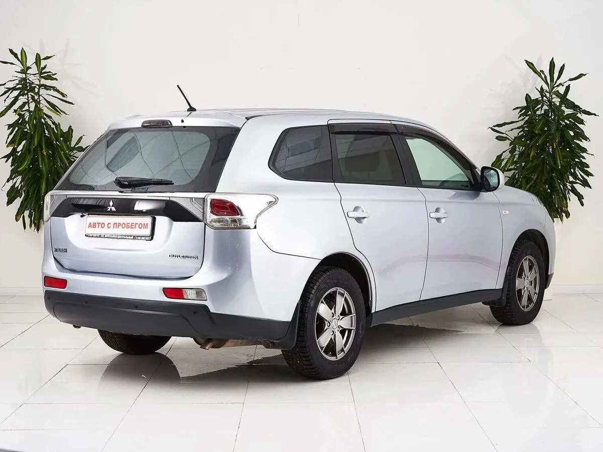 Mitsubishi Outlander III — фото 5