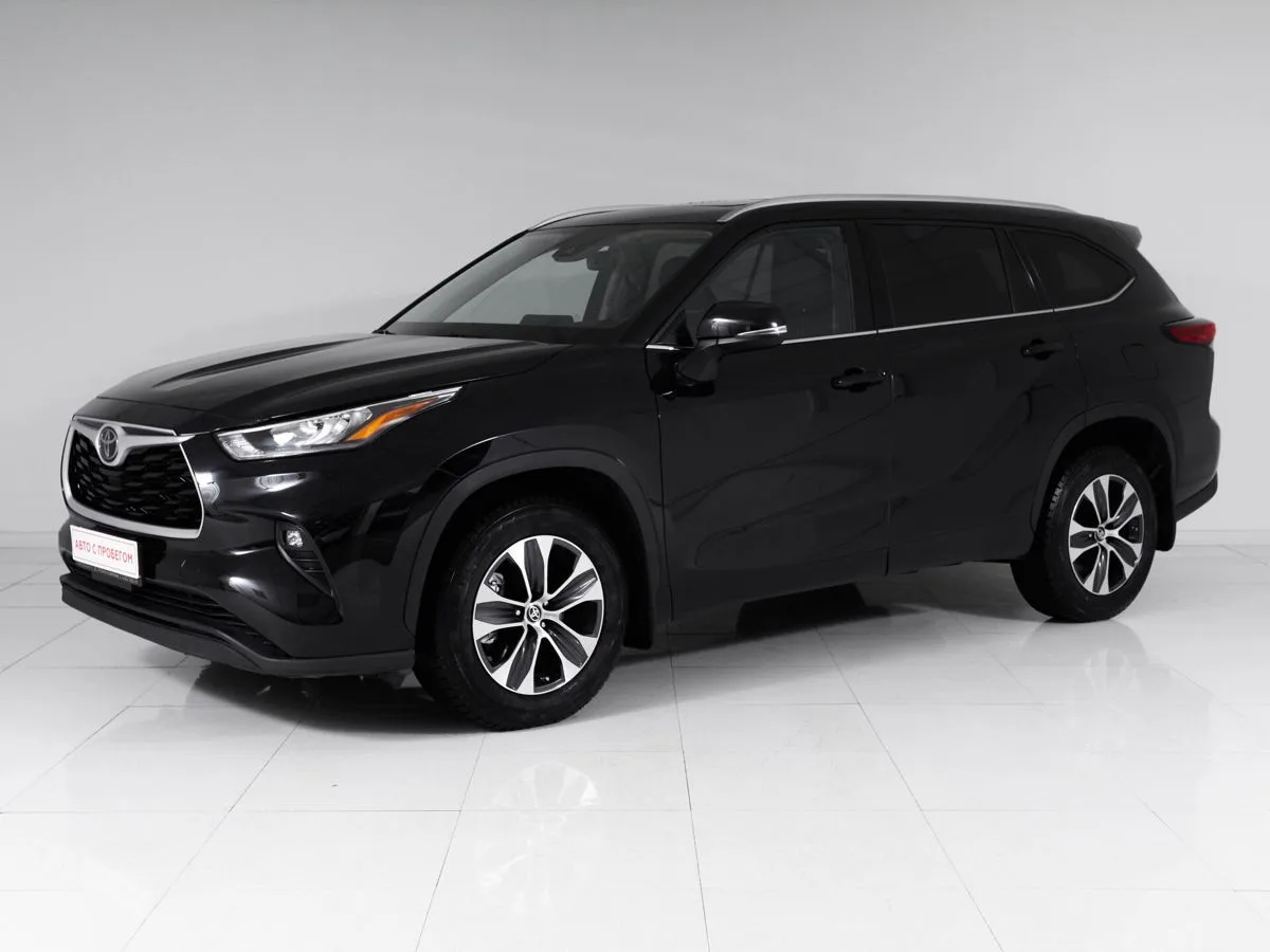 Toyota Highlander IV (XU70) · XLE
