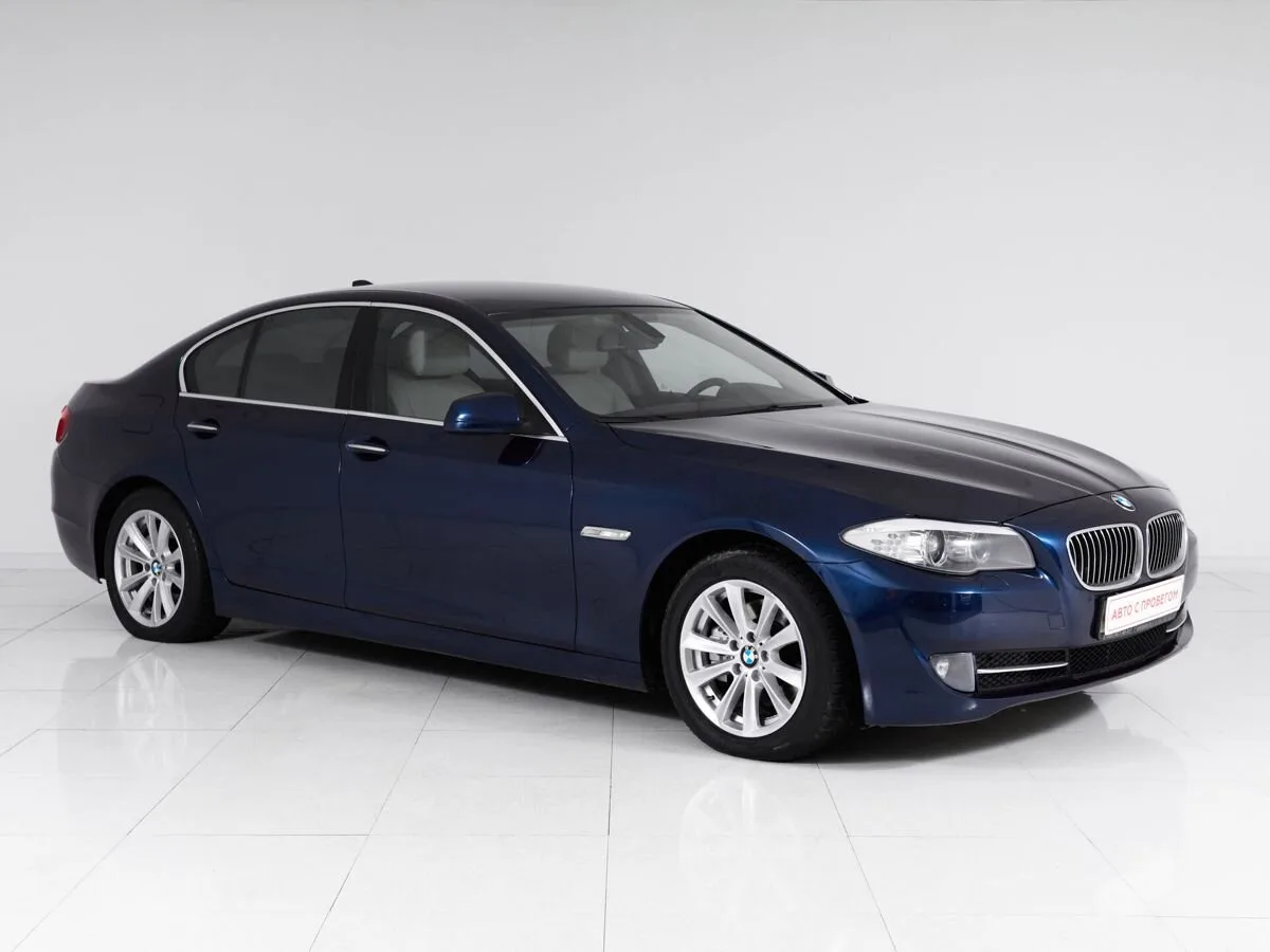 BMW 5 серии VI (F10/F11/F07) — фото 3