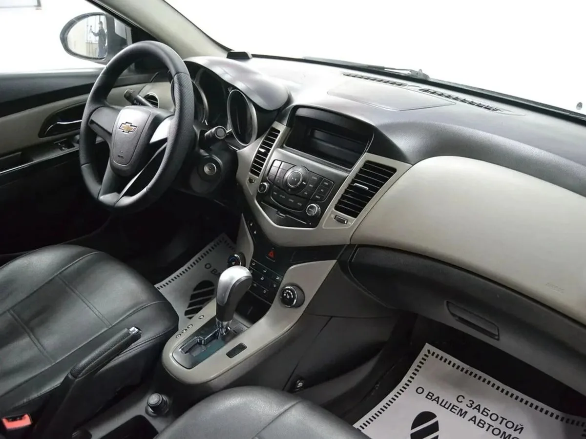 Chevrolet Cruze I · Base — фото 5