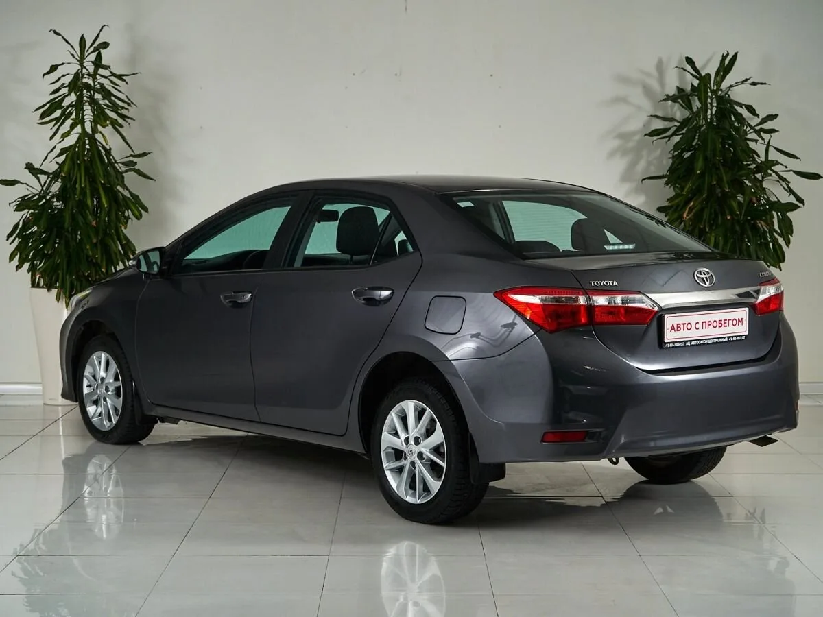Toyota Corolla XI (E160, E170, E180) Рестайлинг 1 — фото 4