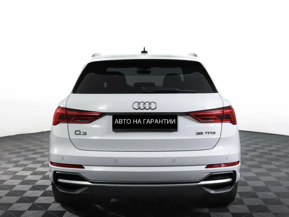 Audi Q3 II (F3) — фото 5