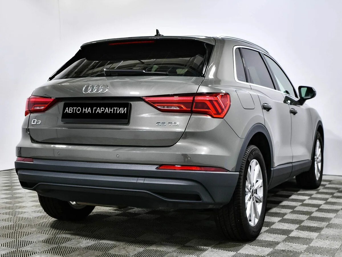 Audi Q3 II (F3) — фото 2