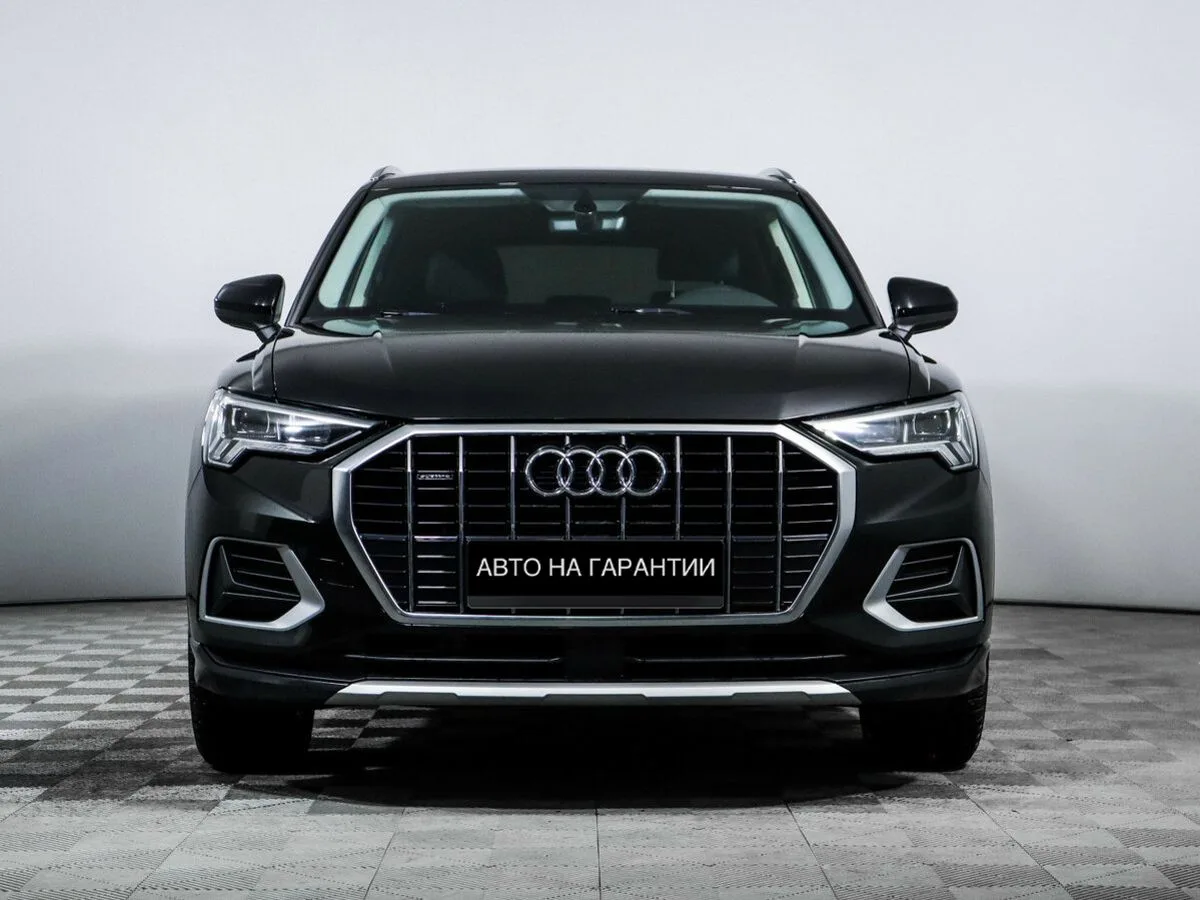 Audi Q3 II (F3) — фото 2