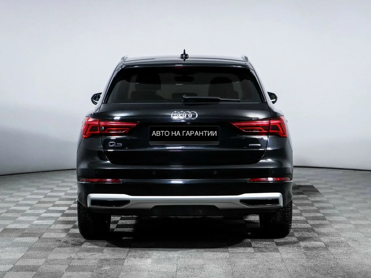 Audi Q3 II (F3) — фото 4