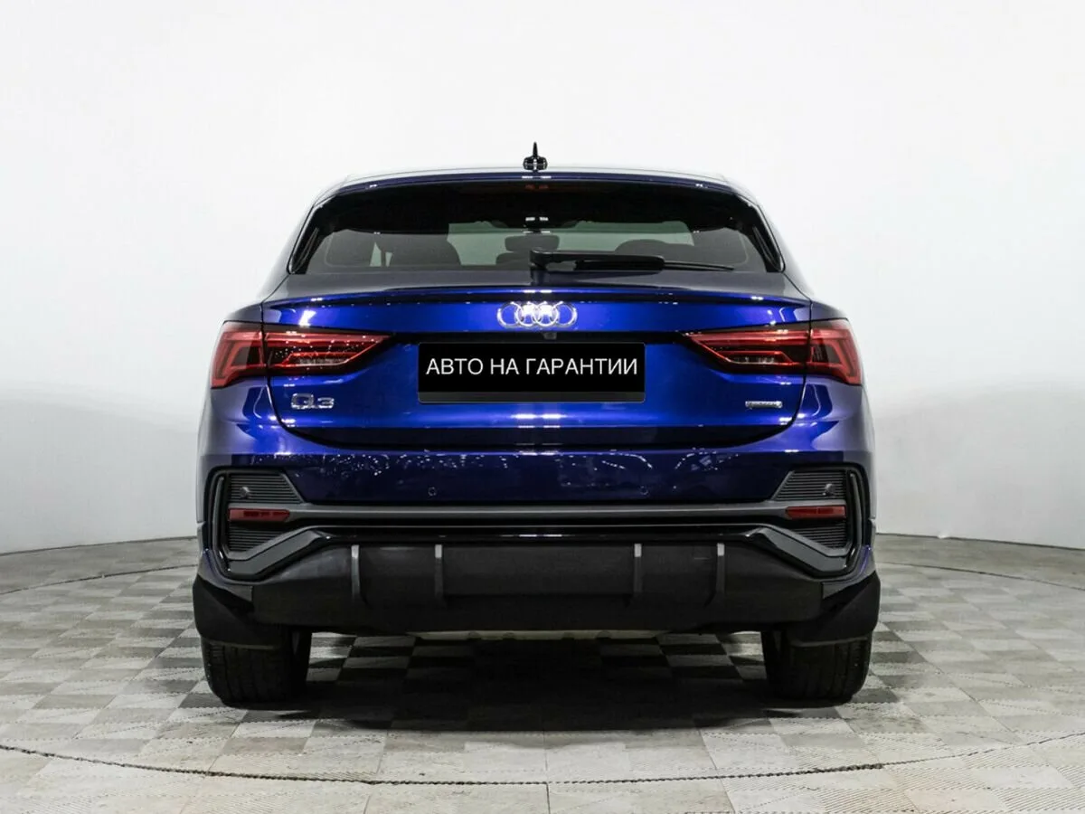 Audi Q3 II (F3) — фото 3
