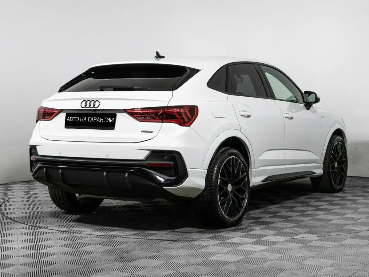 Audi Q3 II (F3) — фото 3