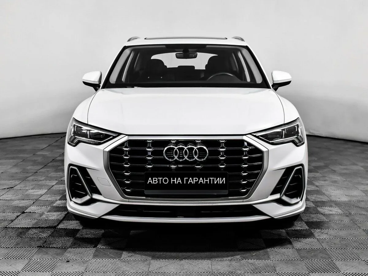 Audi Q3 II (F3) — фото 2