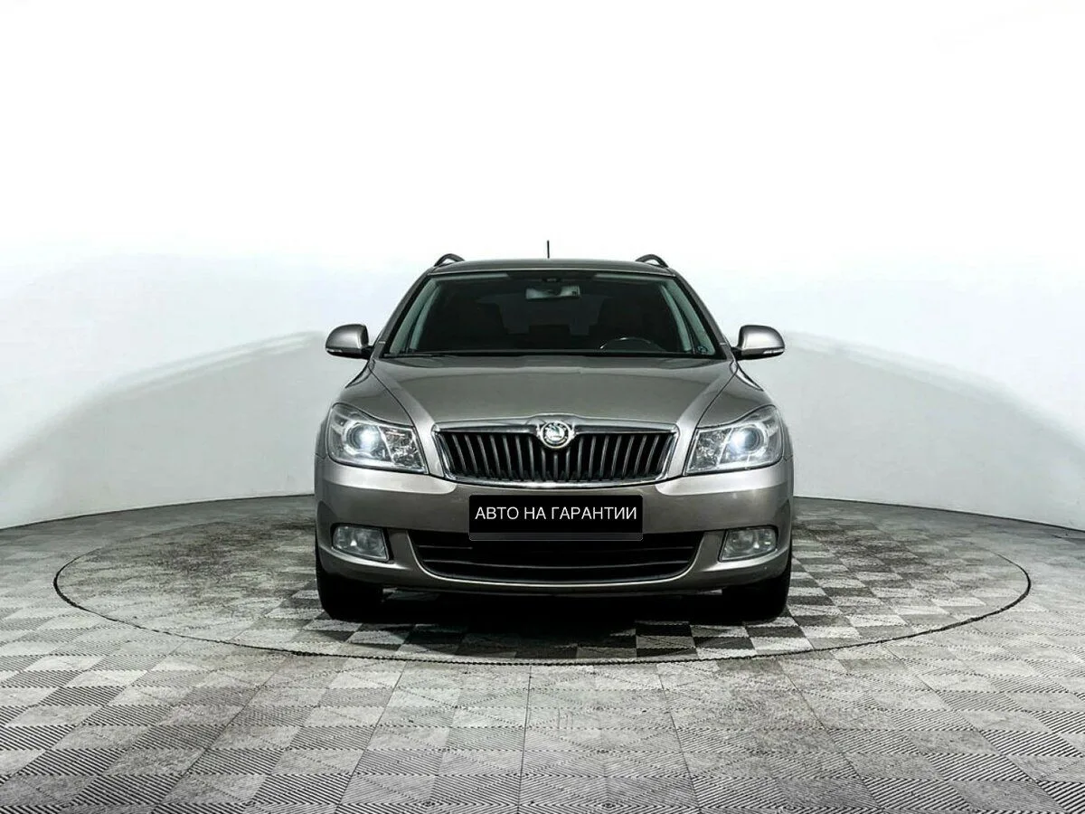 Skoda Octavia II (A5) Рестайлинг · Elegance — фото 2