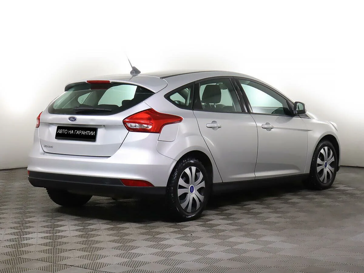 Ford Focus III Рестайлинг · Trend — фото 3