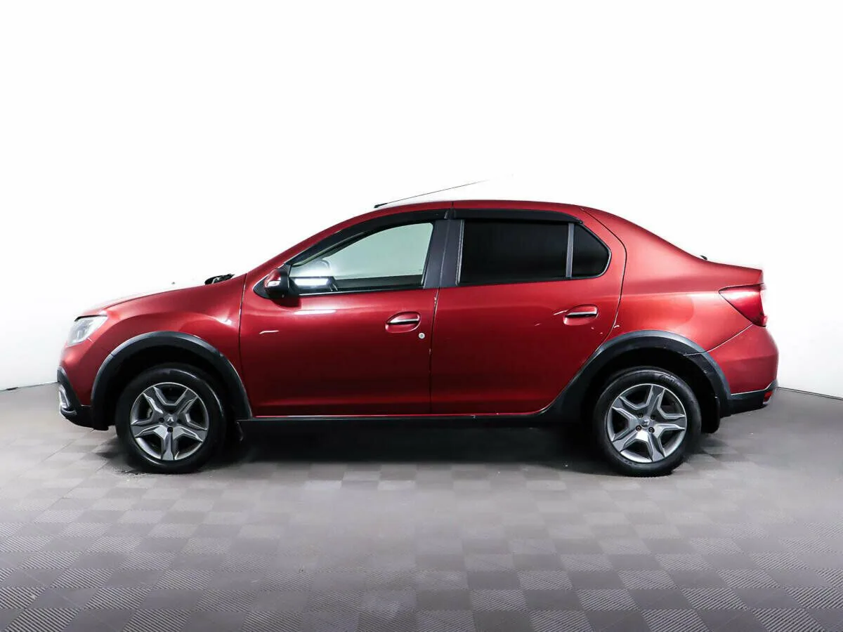 Renault Logan II Рестайлинг · Stepway Drive — фото 3