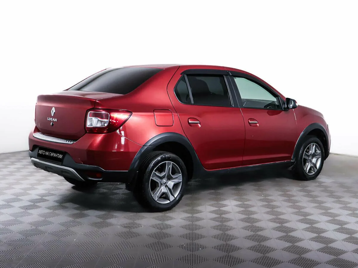 Renault Logan II Рестайлинг · Stepway Drive — фото 5