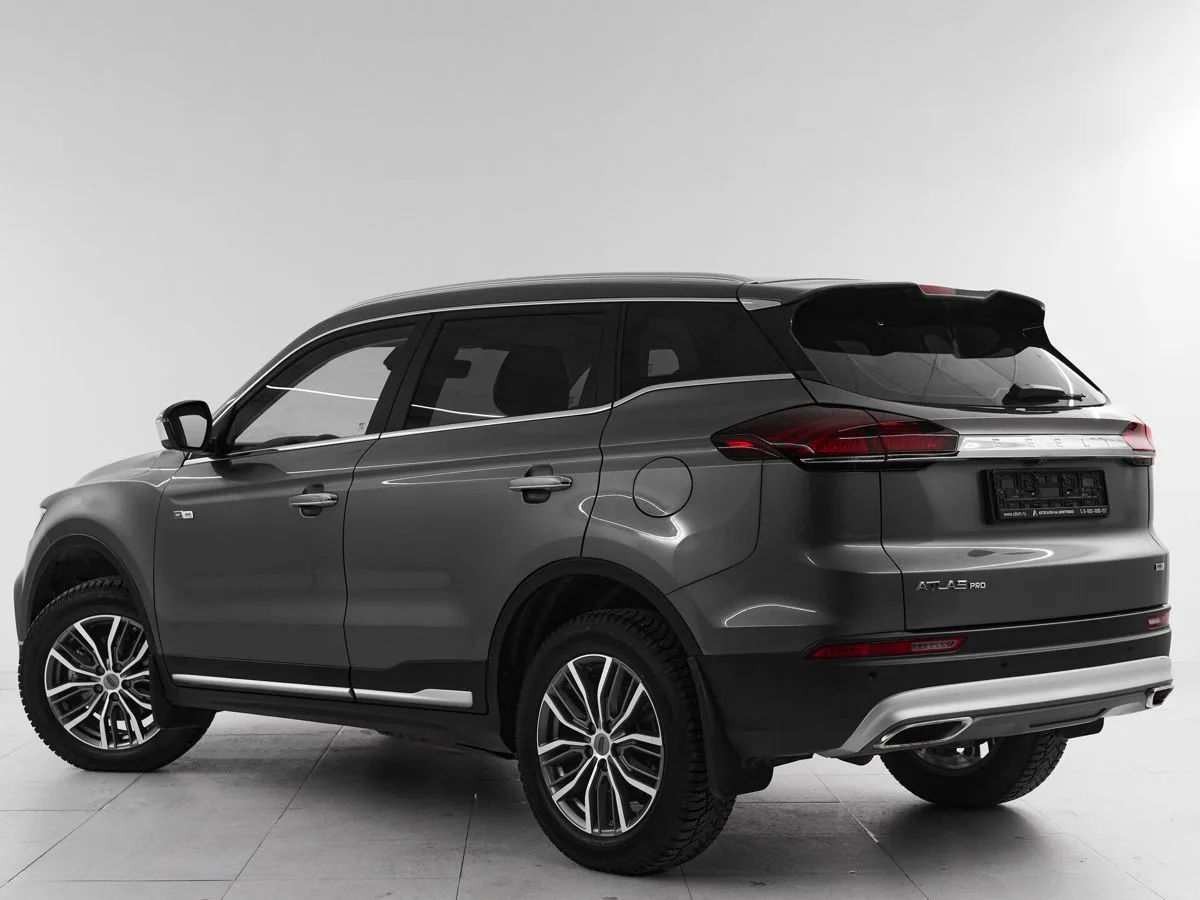Geely Atlas Pro Luxury — фото 4