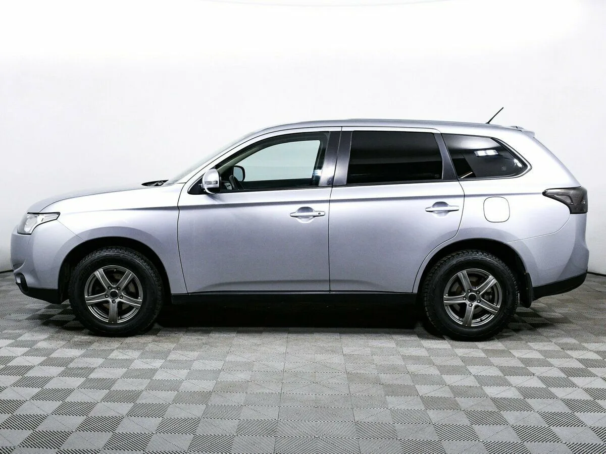 Mitsubishi Outlander III · Invite — фото 3