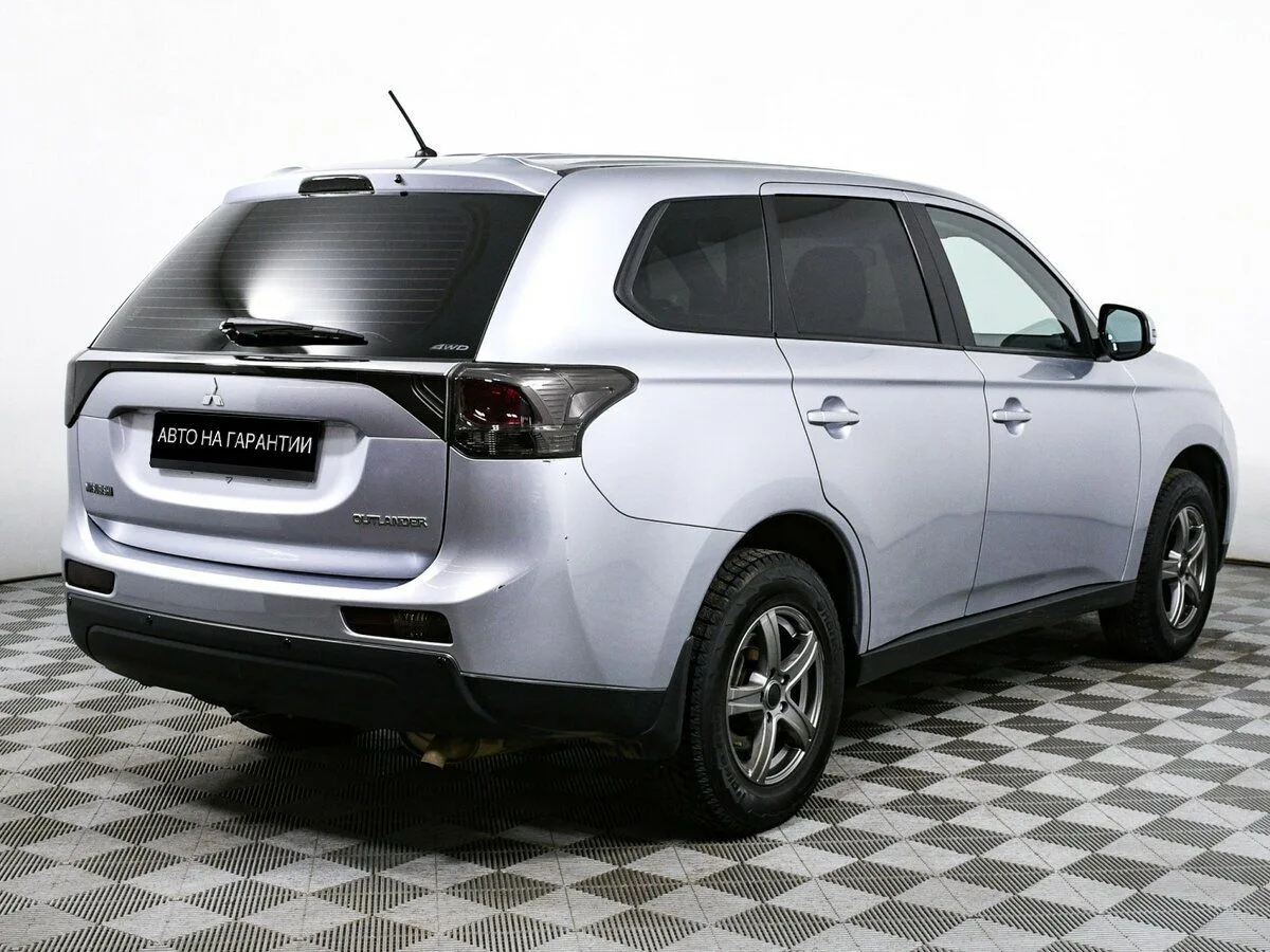 Mitsubishi Outlander III · Invite — фото 5