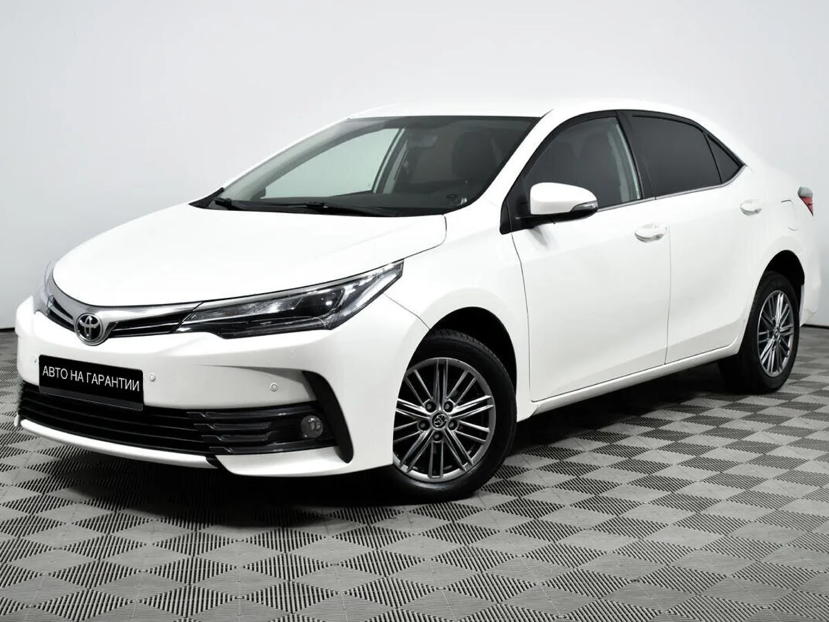 Toyota Corolla XI (E160, E170, E180) Рестайлинг 1 · Стиль