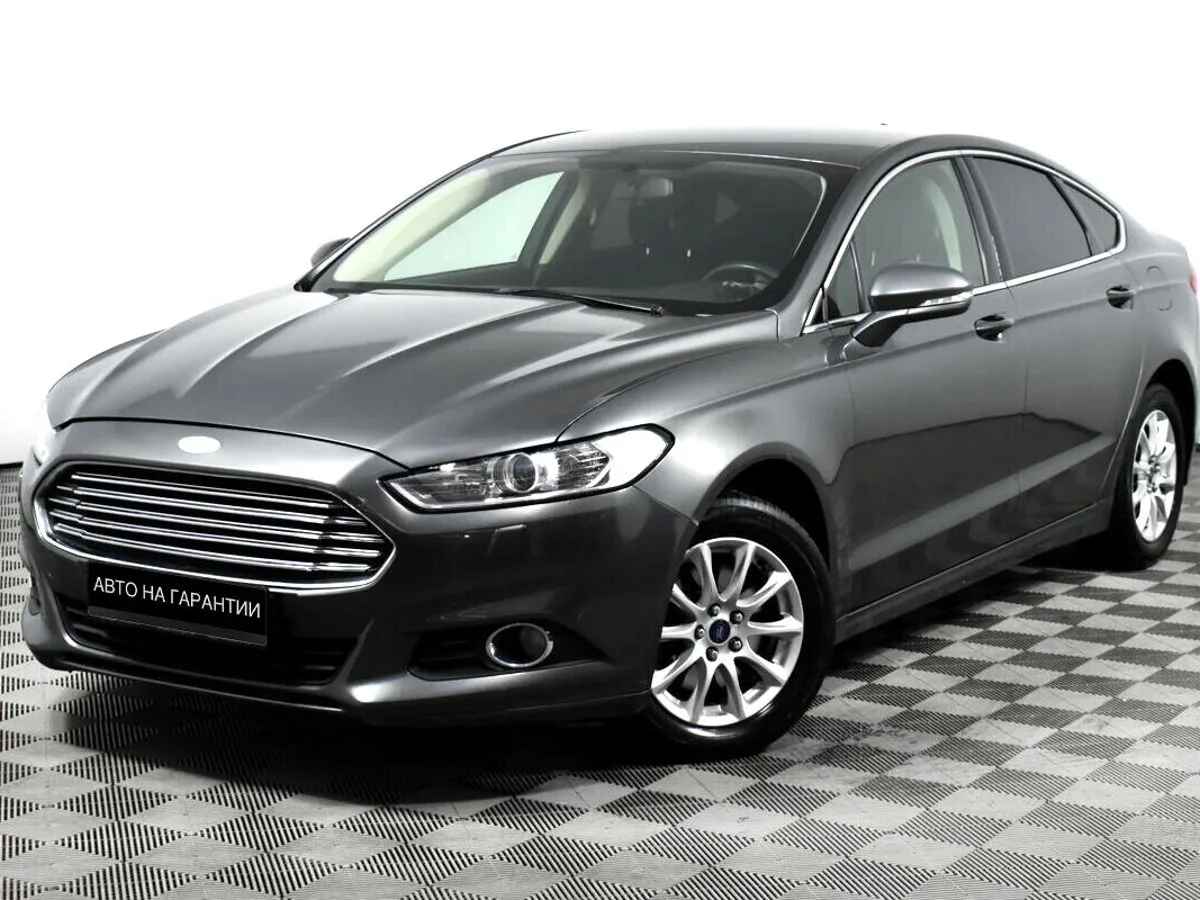Ford Mondeo V · Ambiente