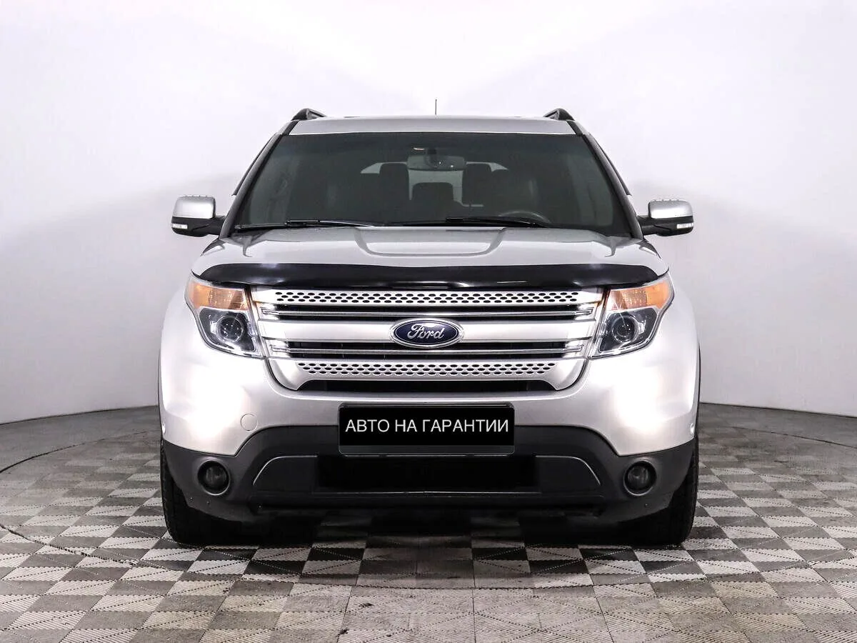 Ford Explorer V · XLT — фото 2