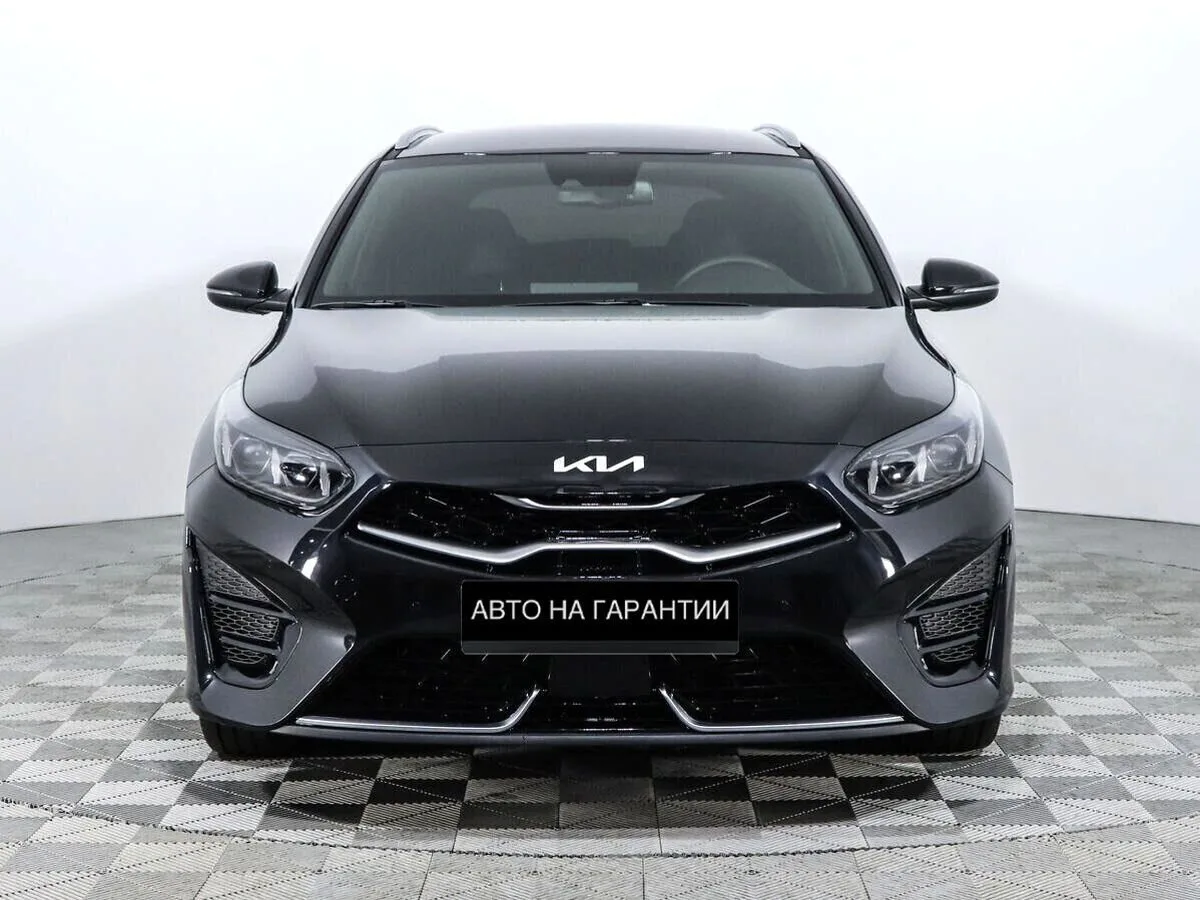 Kia Ceed III Рестайлинг · GT Line — фото 2