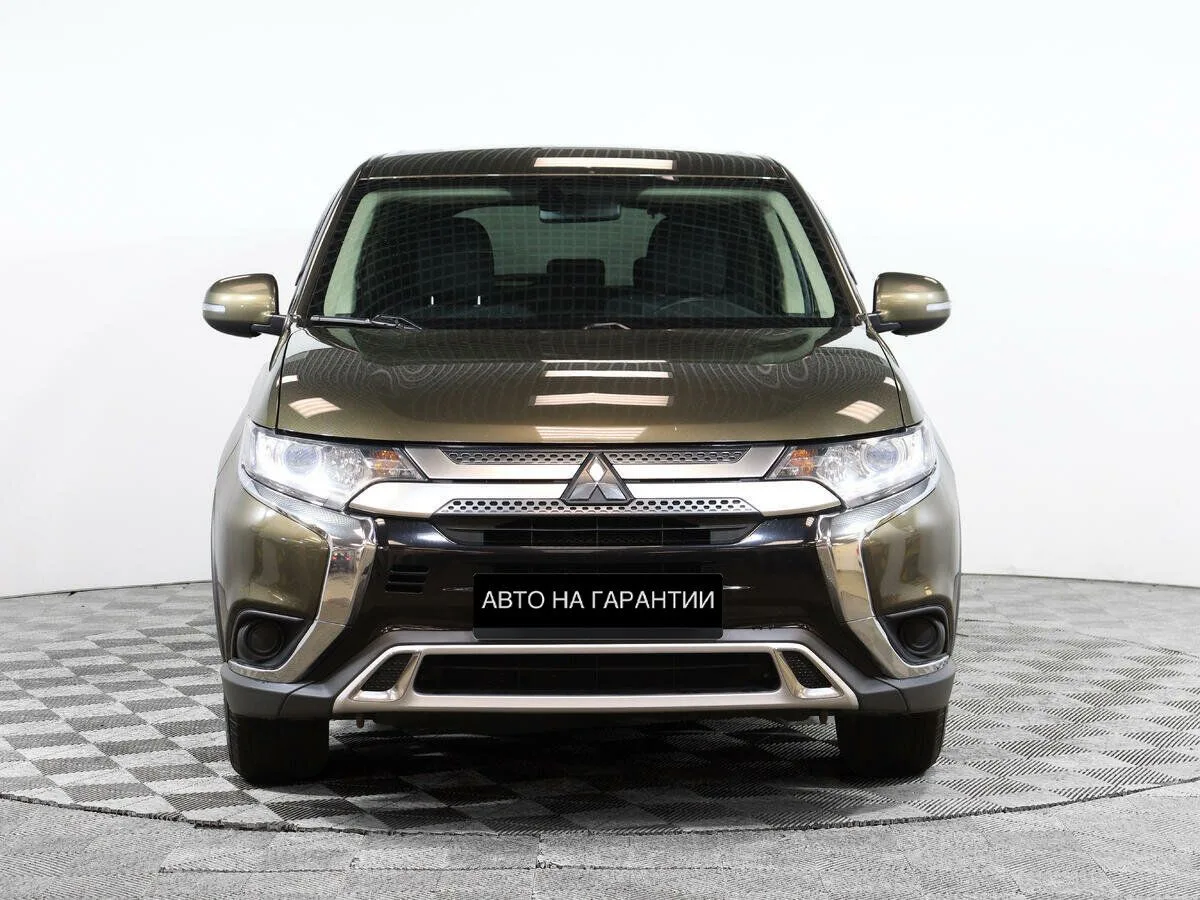Mitsubishi Outlander III Рестайлинг 3 · Invite (2018-2021) — фото 2