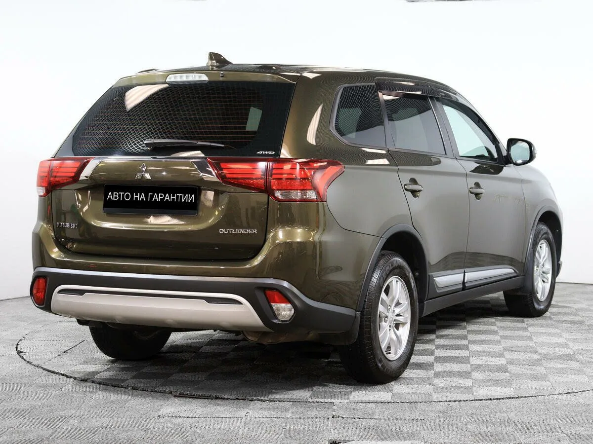 Mitsubishi Outlander III Рестайлинг 3 · Invite (2018-2021) — фото 3