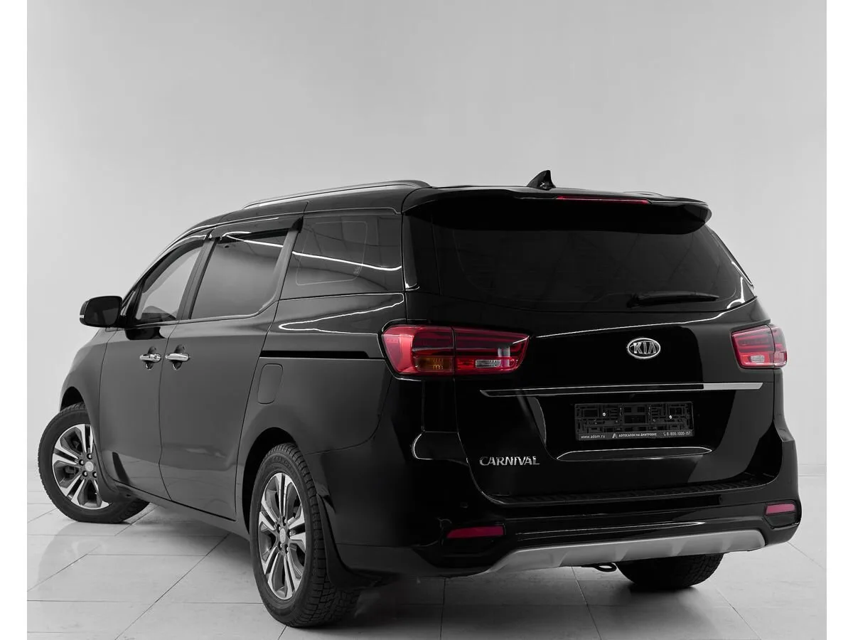 Kia Carnival III — фото 4