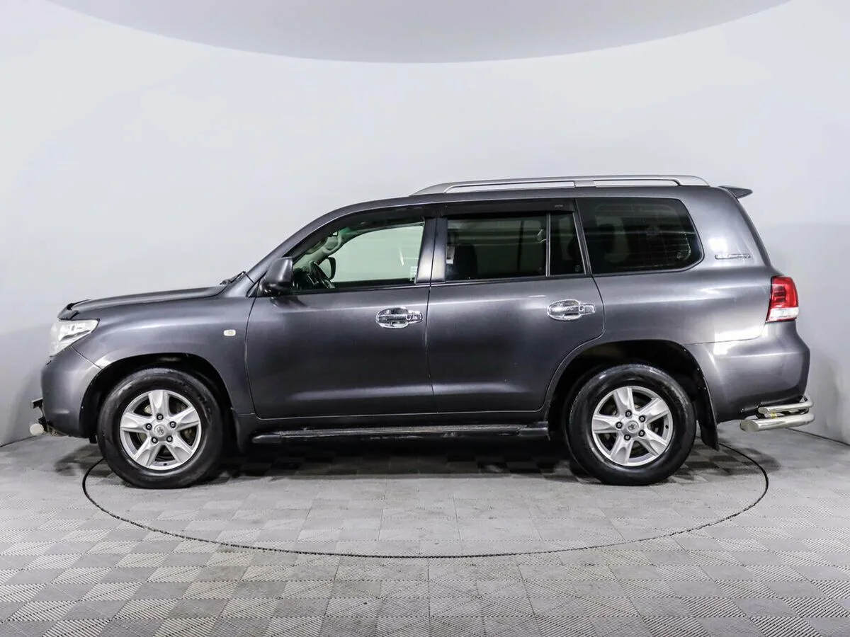 Toyota Land Cruiser 200 Series · Люкс — фото 3