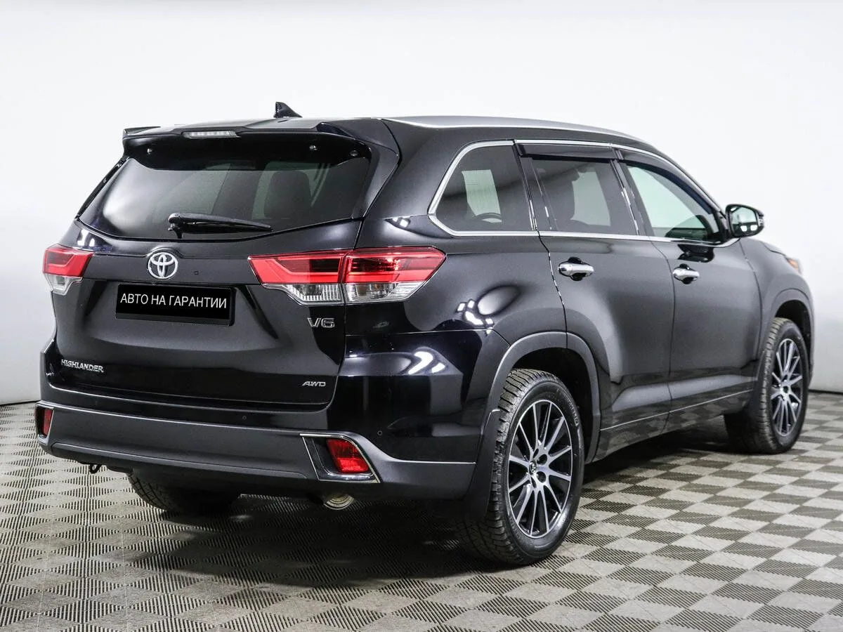 Toyota Highlander III (XU50) Рестайлинг · Люкс Safety — фото 3