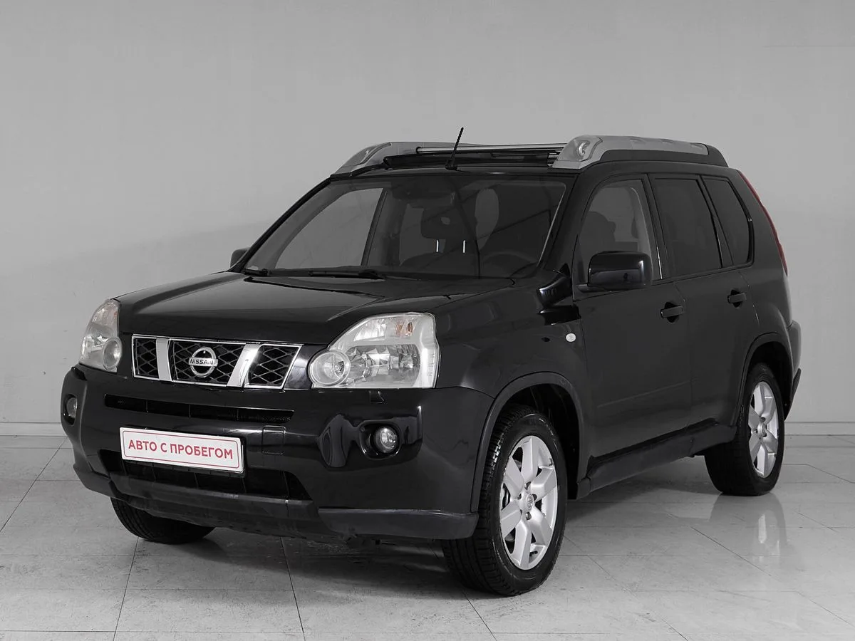 Nissan X-Trail II · LE +Hi-Fi (metallic)