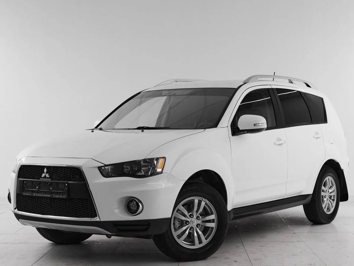 Mitsubishi Outlander II Рестайлинг · Instyle