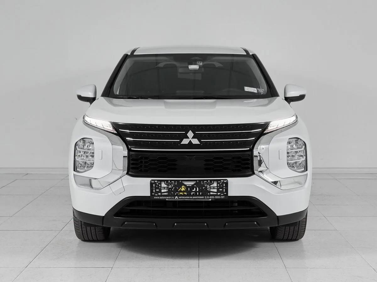 Mitsubishi Outlander IV · HL + Sunroof — фото 2
