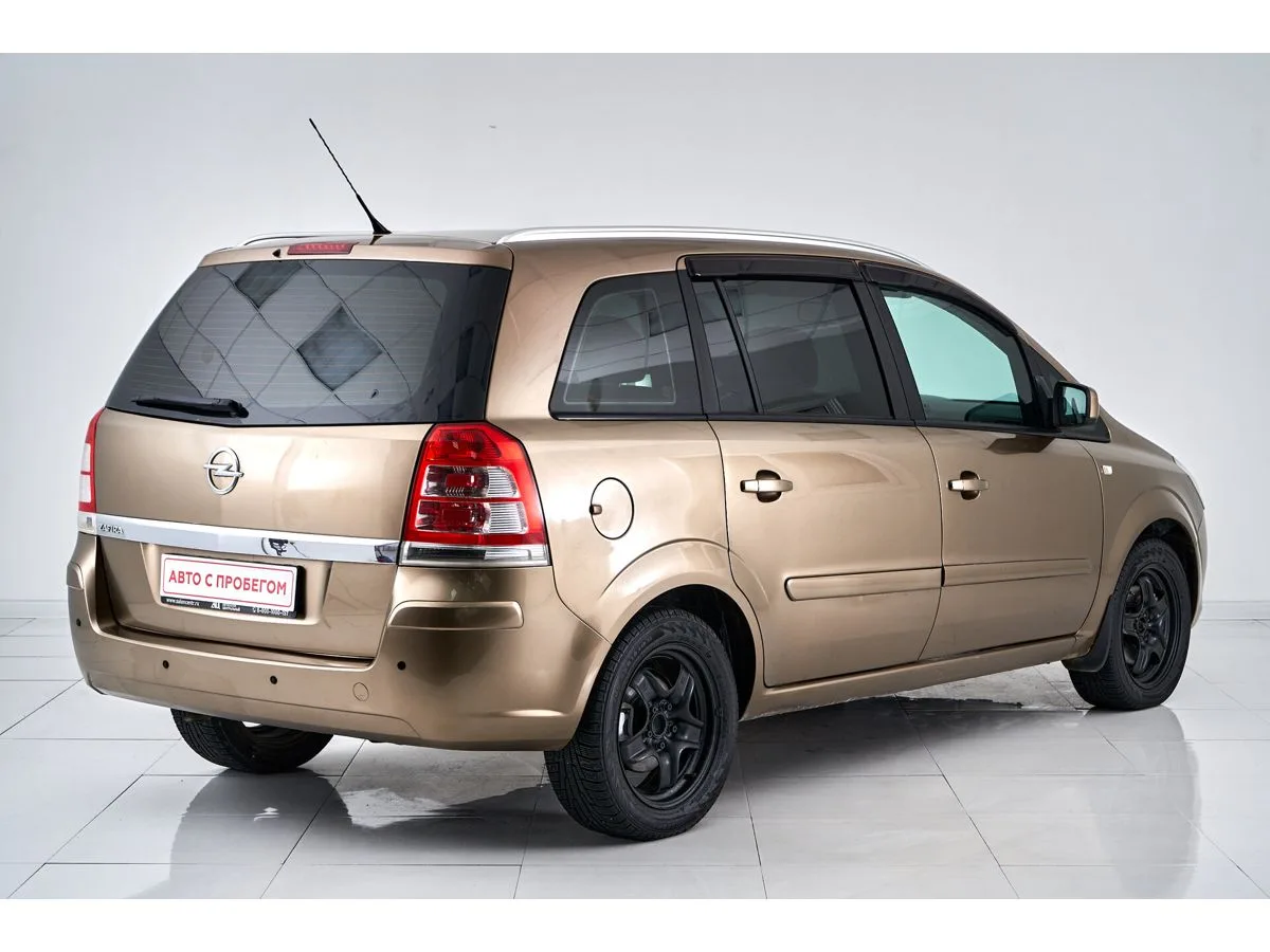 Opel Zafira B Рестайлинг — фото 5