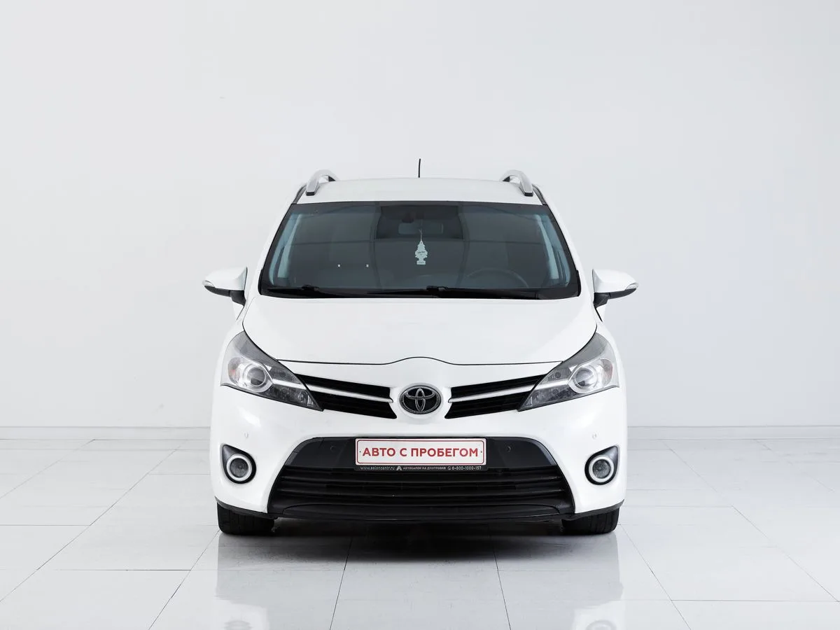 Toyota Verso I Рестайлинг — фото 2