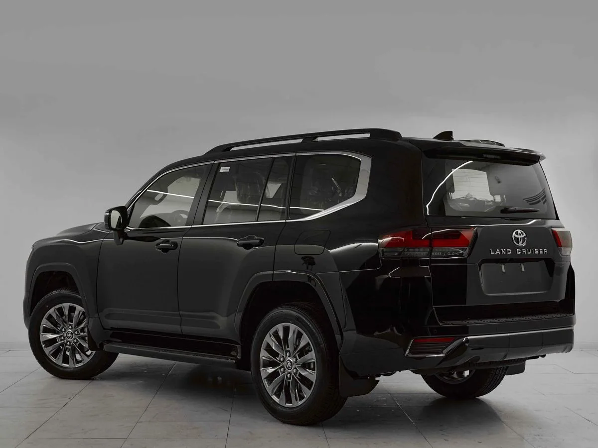 Toyota Land Cruiser 300 Series — фото 4
