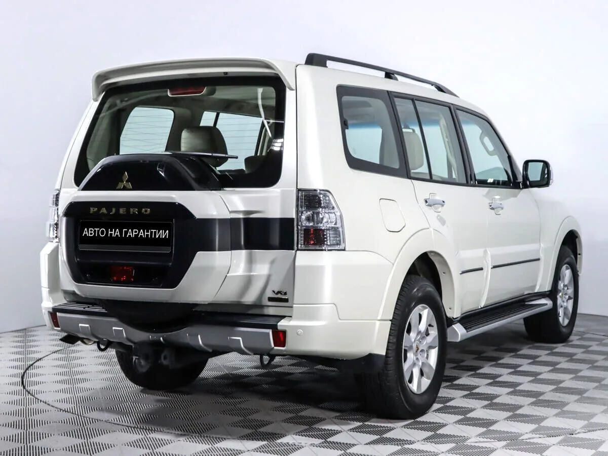 Mitsubishi Pajero IV Рестайлинг 2 · Instyle — фото 5