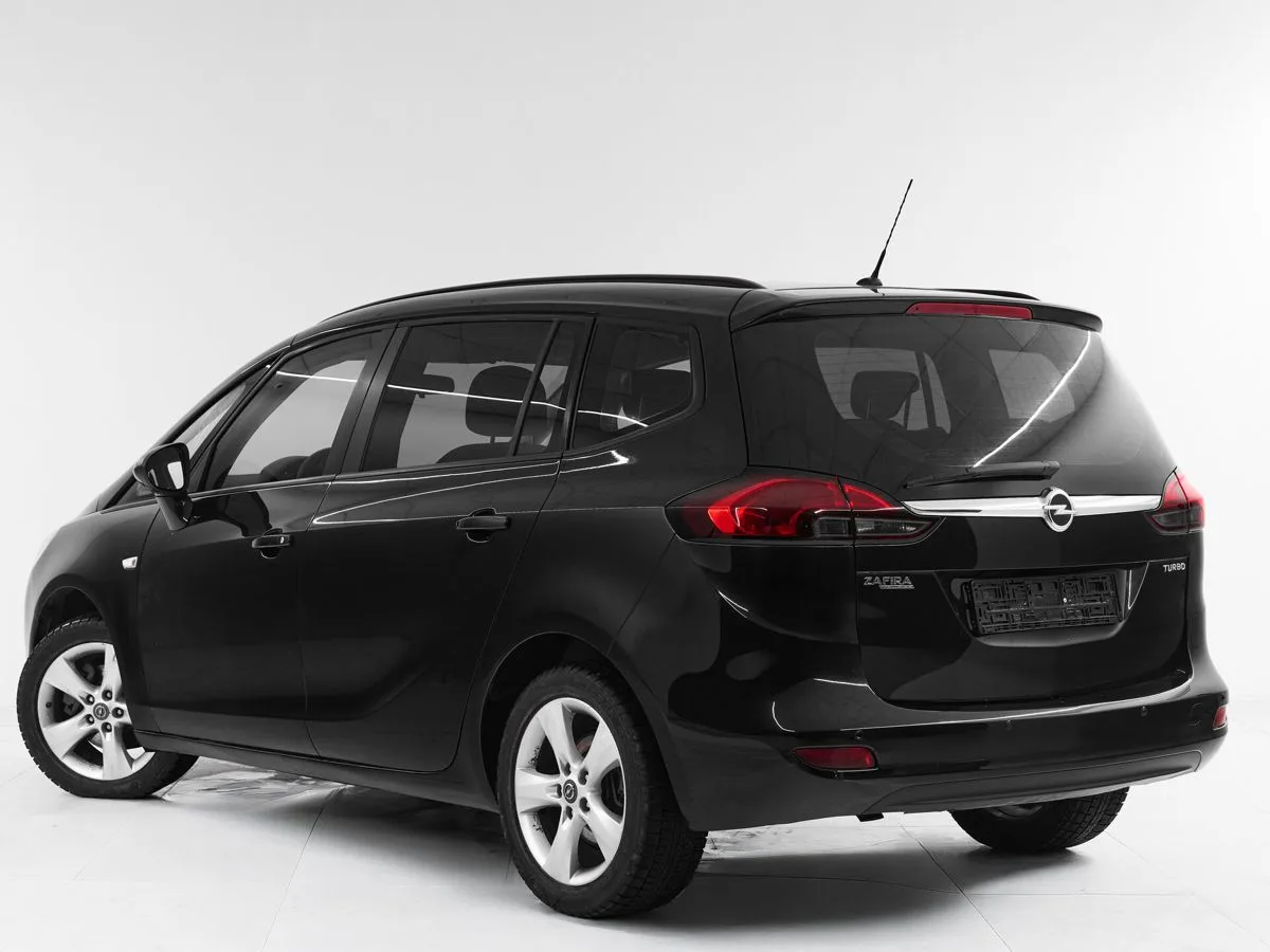 Opel Zafira C — фото 4