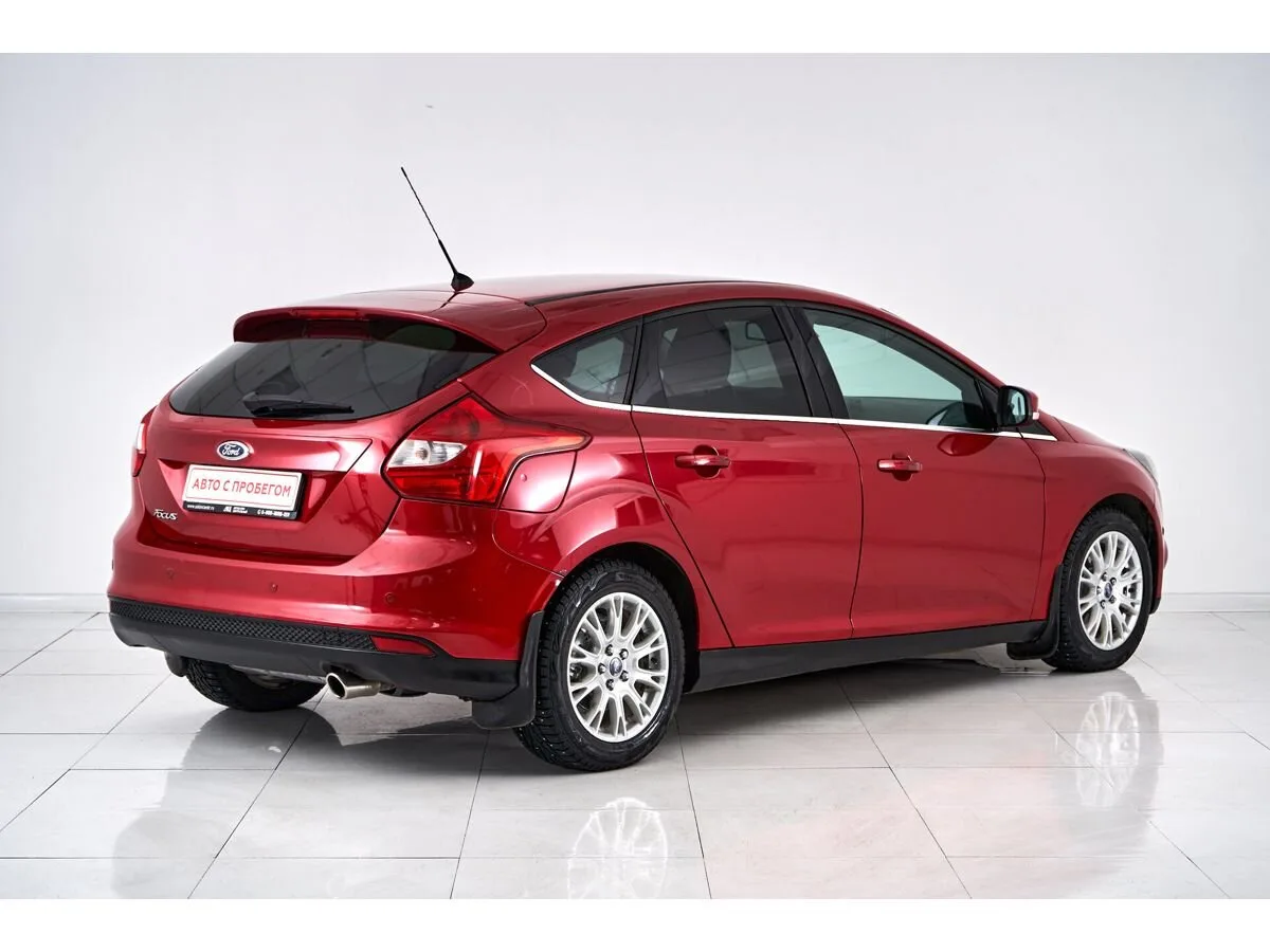 Ford Focus III — фото 5