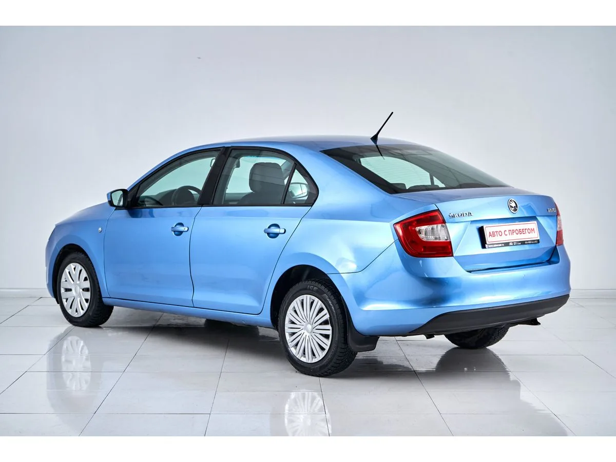 Skoda Rapid I — фото 4