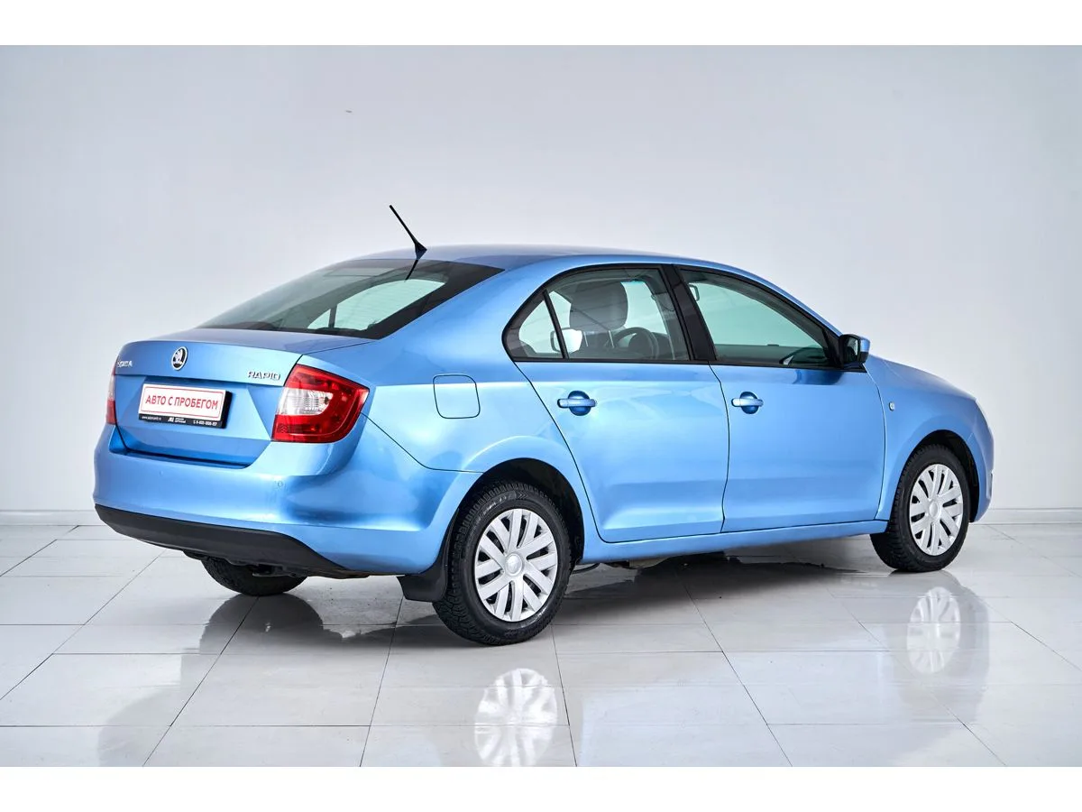 Skoda Rapid I — фото 5