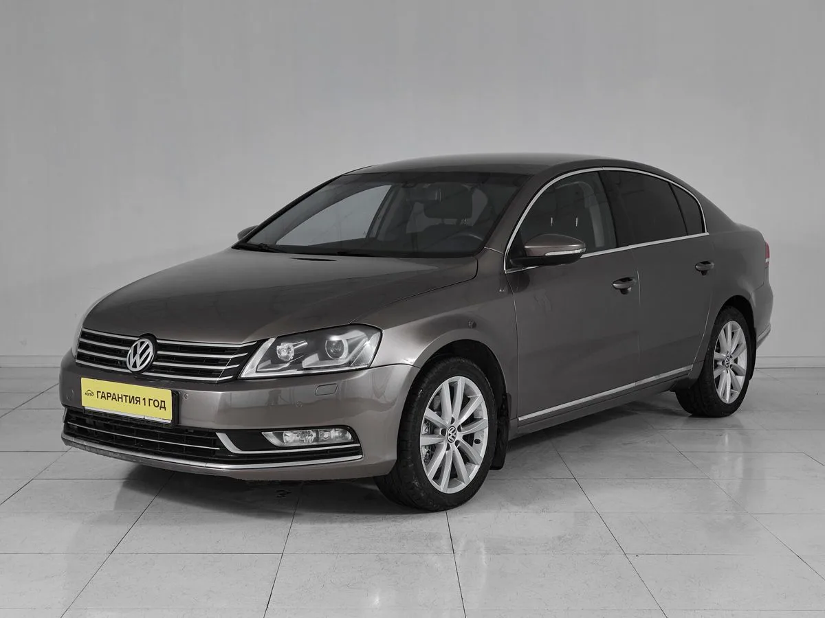 Volkswagen Passat B7 · Highline