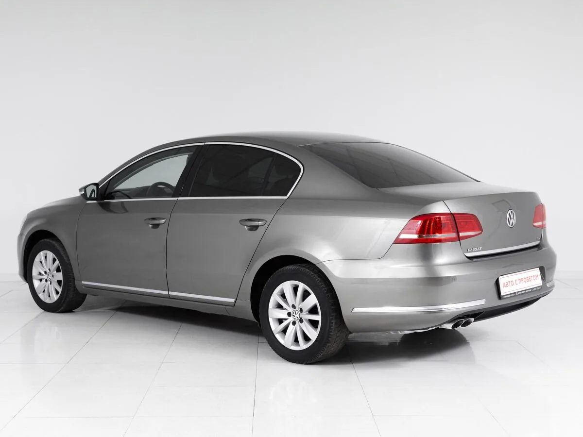 Volkswagen Passat B7 · Highline — фото 4