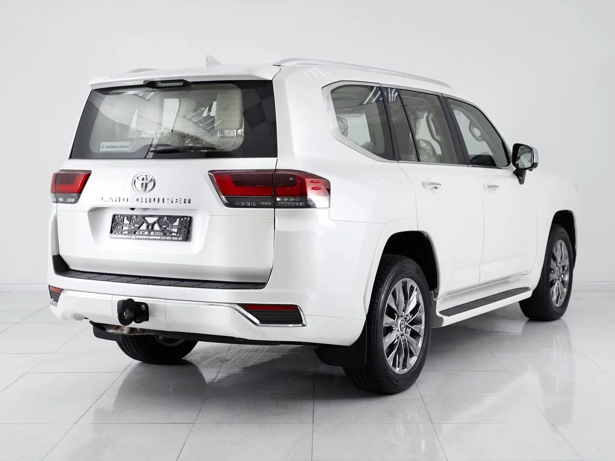 Toyota Land Cruiser 300 Series — фото 4