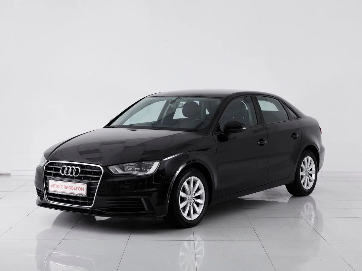 Audi A3 III (8V) · Ambiente