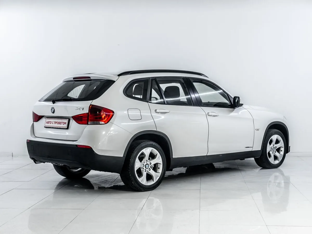 BMW X1 I (E84) — фото 4