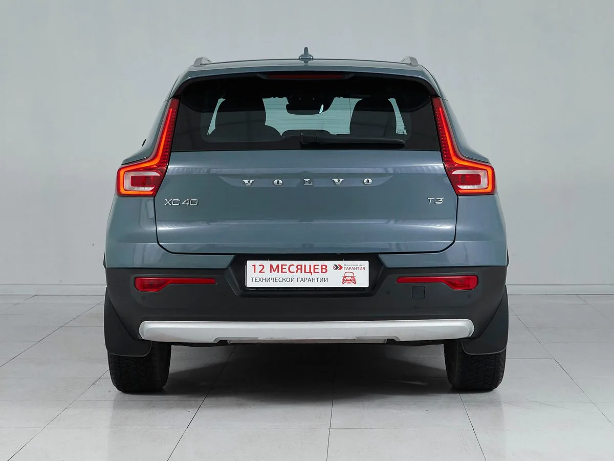 Volvo XC40 I · Momentum (MY21) — фото 5
