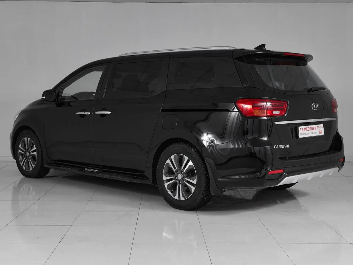 Kia Carnival III — фото 4