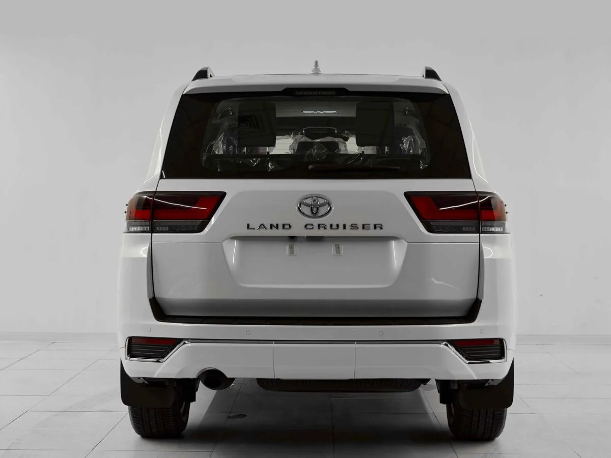 Toyota Land Cruiser 300 Series — фото 5